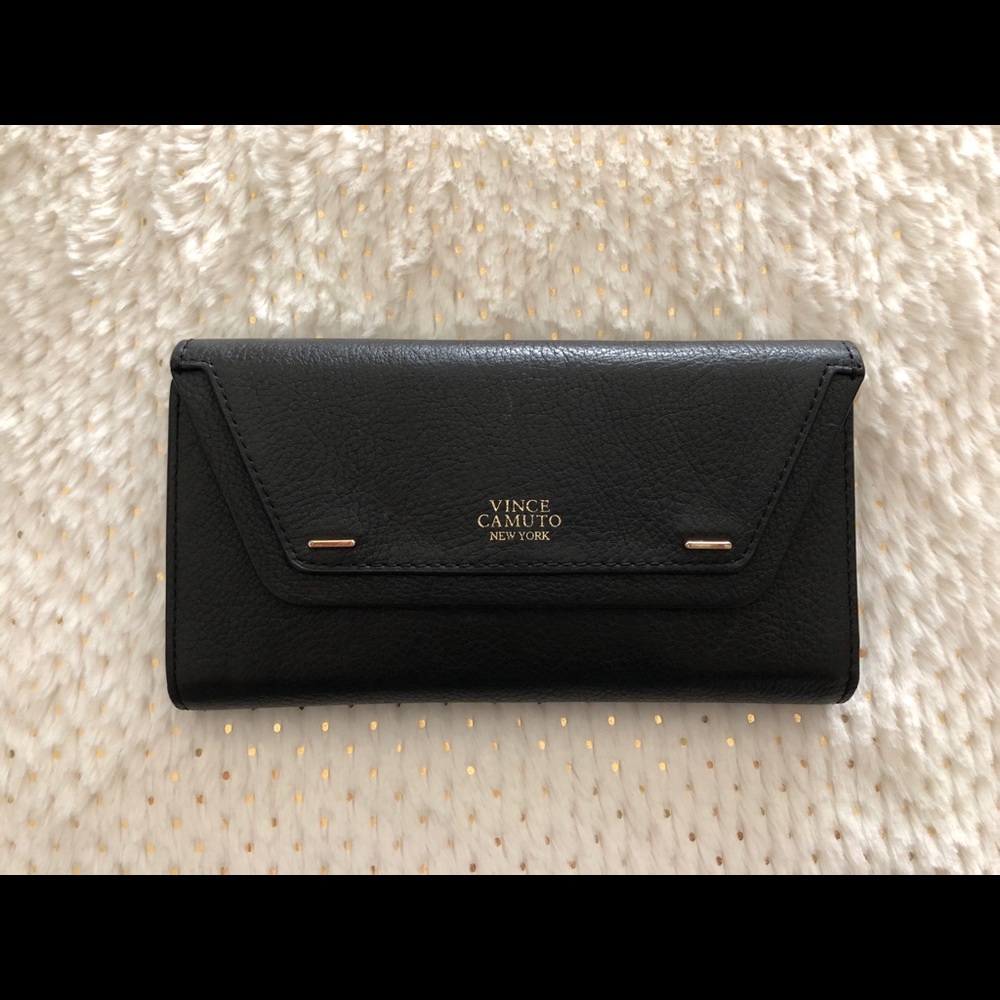 Vince Camuto wallet